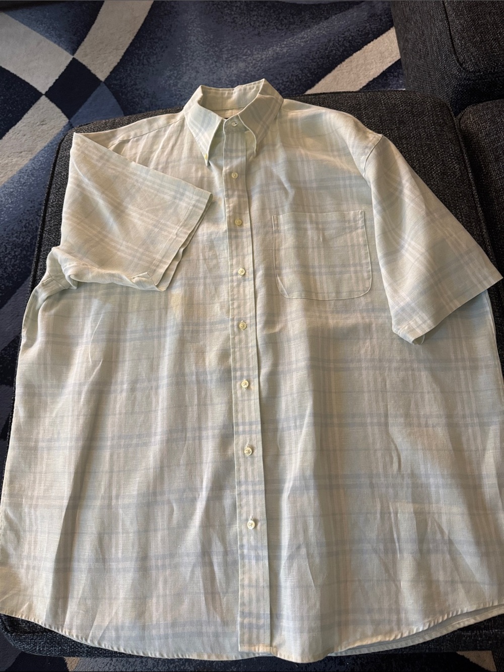 Jos. A. Bank Light Green and Cream Plaid Short-Sleeve Button-Down Shirt